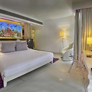 Deluxe Room balcony Smoking